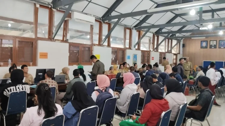 Halo RRI: Orang Tua Murid Merasa Terbantu Dengan SPMB Online