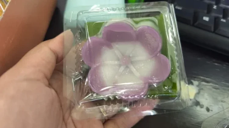 Cara Membuat Kue Lapis Bermotif Kreatif Bunga