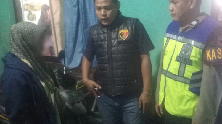 Alasan Ekonomi, Perempuan Diduga Mencuri Uang di Kios Buah