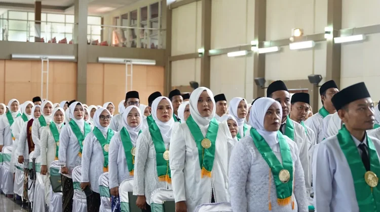UIN Walisongo Kukuhkan 2.655 Guru Profesional, Ini Pesan Rektor