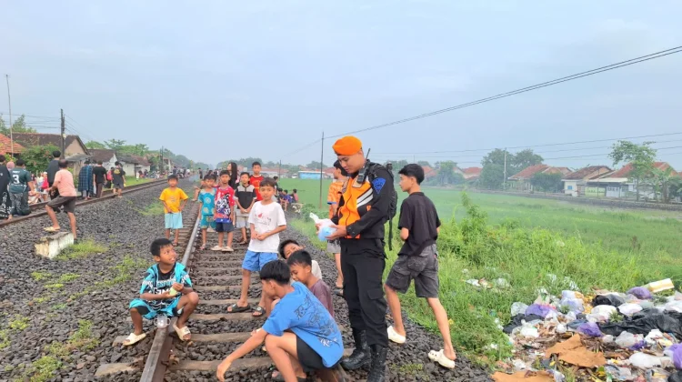 Libur Sekolah, KAI Semarang Ajak Masyarakat Cegah Aktivitas di Jalur Kereta Api