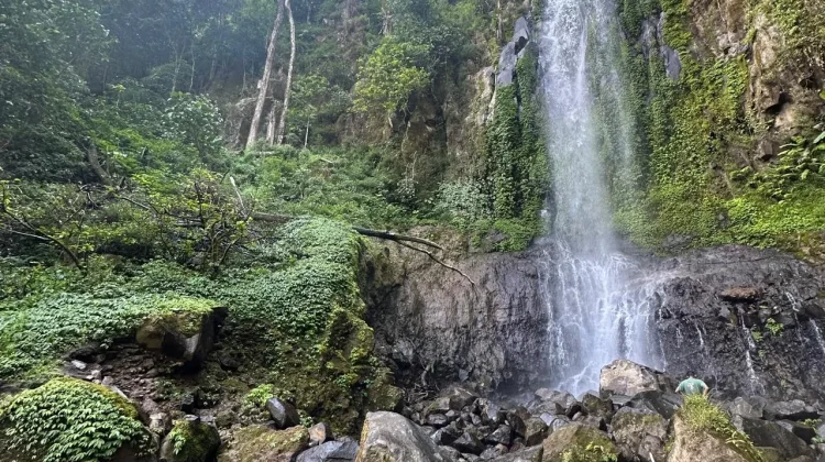 Curug Lawe Secepit, Destinasi Wisata Alam Mengisi Liburan