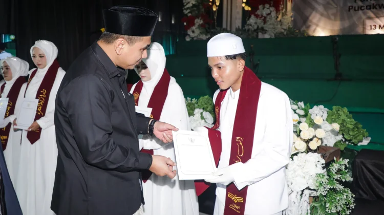 Taj Yasin: Tali Asih Pemprov Jateng Terbuka untuk Semua Penghafal Kitab Suci