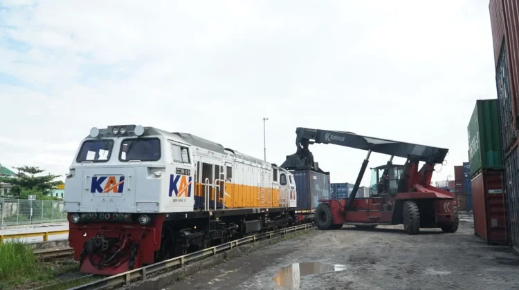 Distribusi Logistik Meningkat, Angkutan Barang KAI Semarang Tumbuh 32 Persen