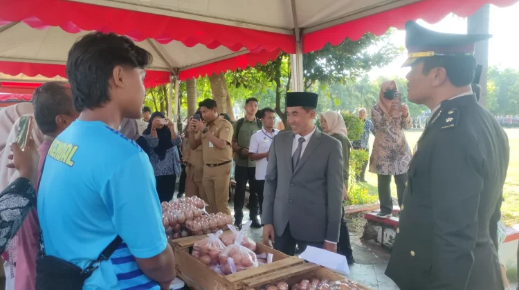 Bantu Peternak, Pemda Kendal Gerakkan ASN Borong Telur saat Peringatan Harganas