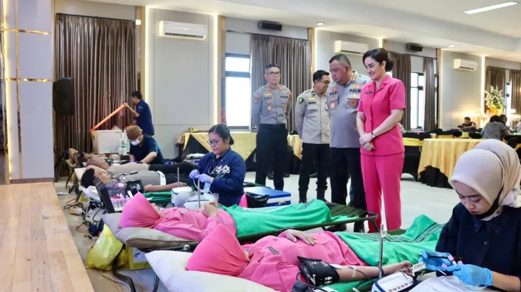 Polrestabes Semarang Rayakan Hari Bhayangkara dengan Aksi Donor Darah