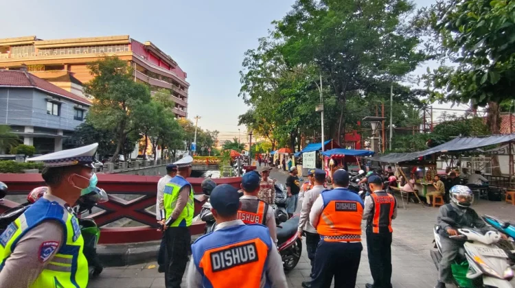 Operasi Gabungan, Dishub-Polisi Tertibkan Parkir Liar di Kota Semarang