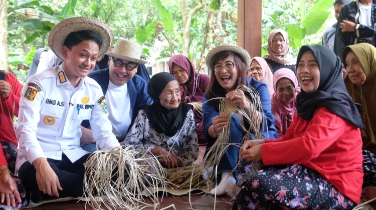 FIFGROUP Resmikan Desa Sejahtera Astra, Perkuat Pemberdayaan UMKM