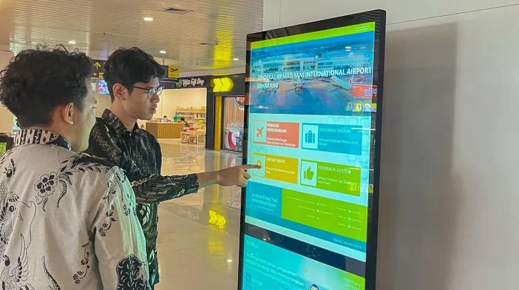 Digital Wayfinding Permudah Penumpang Akses Layanan Bandara Ahmad Yani Semarang