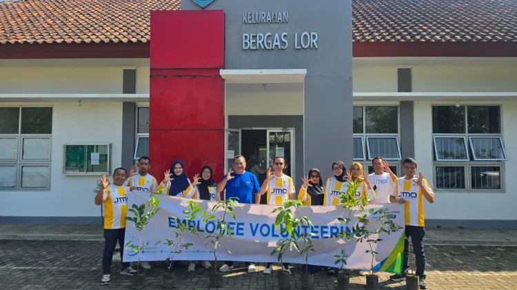 Employee Volunteering, BPJS Ketenagakerjaan Ungaran Tanamkan Semangat Go Green