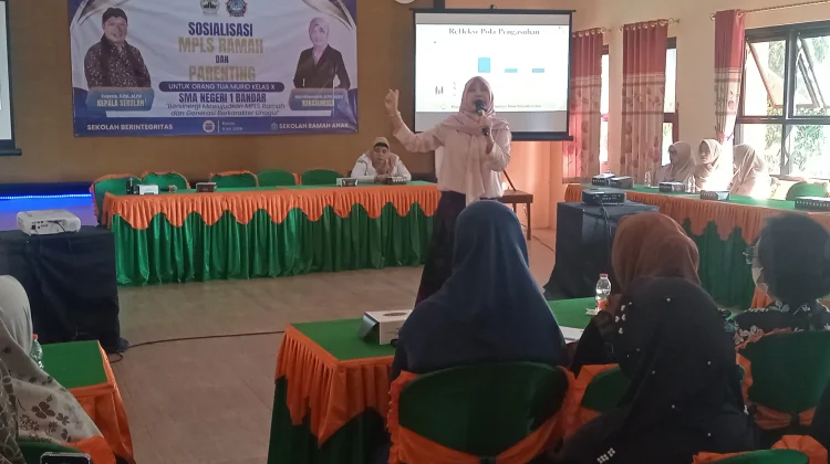 SMA Negeri 1 Bandar Perkuat Peran Orang Tua Dukung MPLS Ramah
