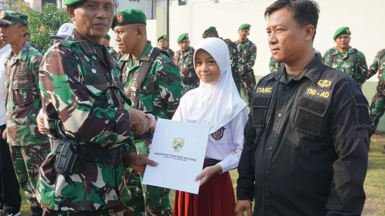Dukung Prestasi Anak Anggota, Kodim 0736/Batang Berikan Beasiswa Pendidikan