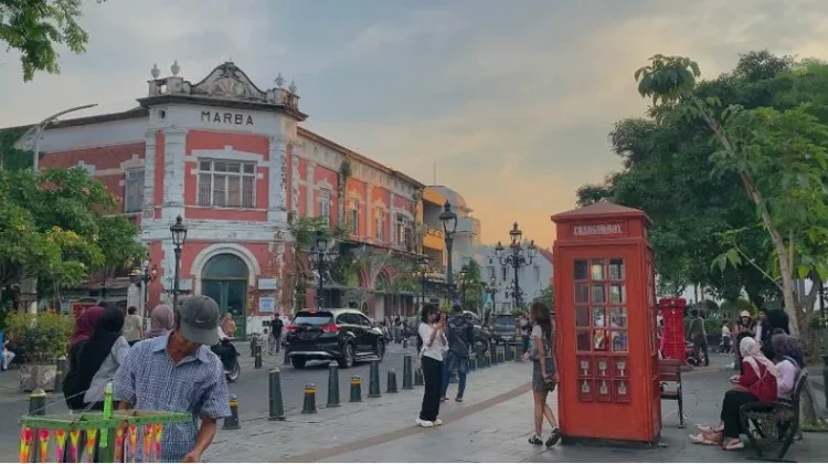 Bangunan Tua Kota Lama Semarang Terus Memikat Wisatawan