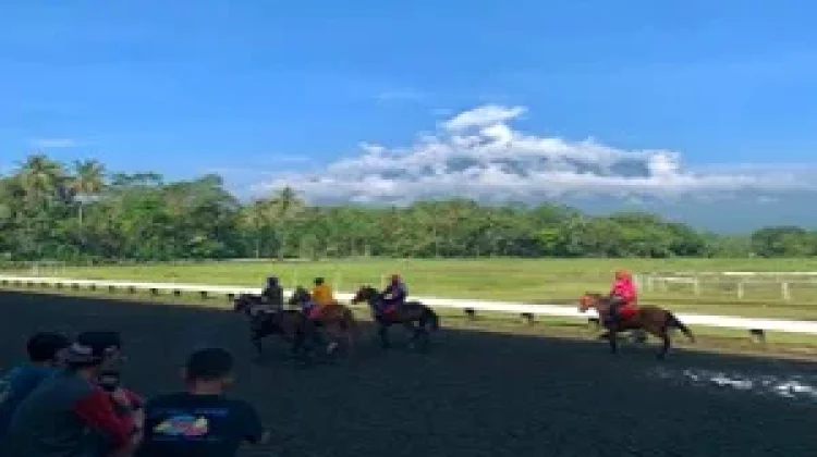 Arena Pacuan Kuda Tegalwaton Jadi Ruang Terbuka untuk Rekreasi