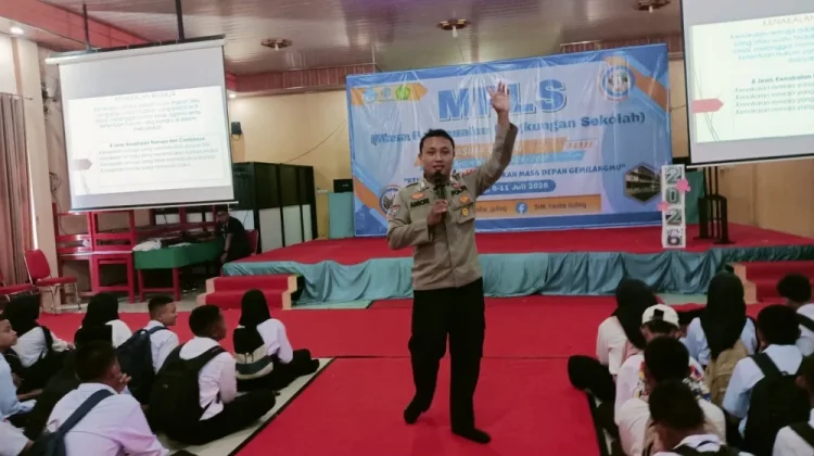 Isi MPLS, Polsek Gubug Bentengi Siswa Baru dari Narkoba dan Kenakalan Remaja