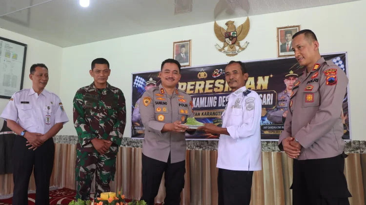 Kapolres Demak Resmikan Pos Satkamling, Warga Diajak Hidupkan Ronda Malam