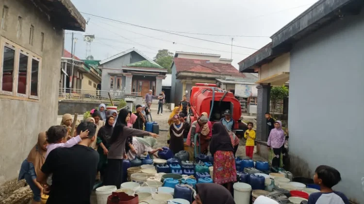 Pemprov Jateng Salurkan 3 Juta Liter Air Bersih untuk Warga Terdampak Kekeringan