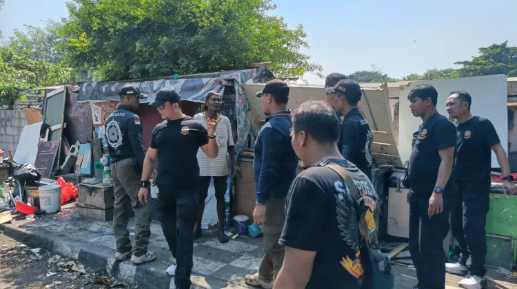 Percantik Akses Masuk Kota Lama, Pemkot Semarang Tertibkan Lapak Rosok