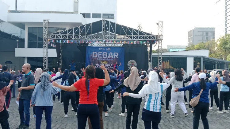 Jelang Final Piala Dunia, Senam dan Bazar UMKM Ramaikan RRI Semarang