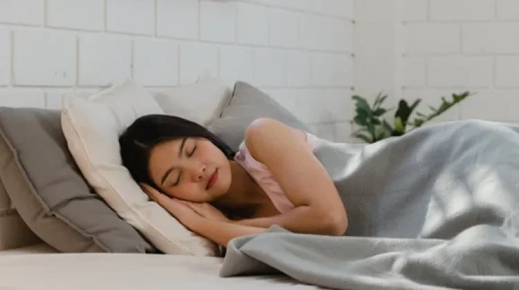 Sulit Tidur Nyenyak? Coba Terapkan 7 Tips Ini