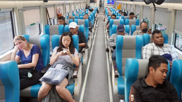 Kota Pekalongan Makin Dilirik, Kunjungan Wisatawan Asing Meningkat Lewat Jalur KA
