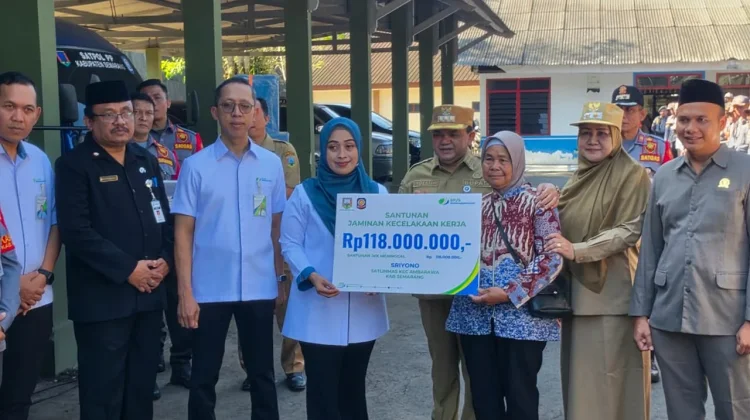 Sebanyak 19 Ahli Waris Anggota Satlinmas Terima Santunan Kematian