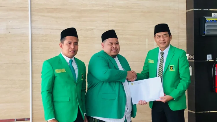 DPC PPP Rembang Terima SK Kepengurusan Baru, Rofi'i Targetkan Menang DPRD