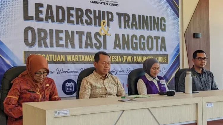 Bupati Kudus Tekankan Pentingnya Peningkatan Kompetensi Wartawan