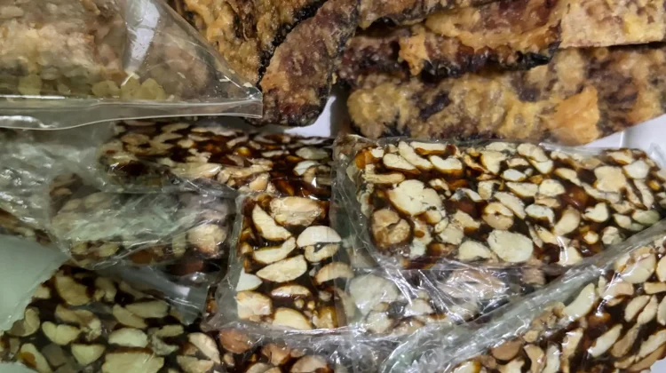 Cita Rasa Manis Gurih Ampyang Kacang Tradisional