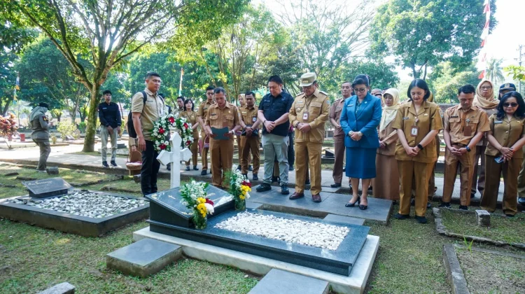 Tradisi Khusus Jelang Hari Jadi Salatiga, Wali Kota Ziarahi Para Pendahulu