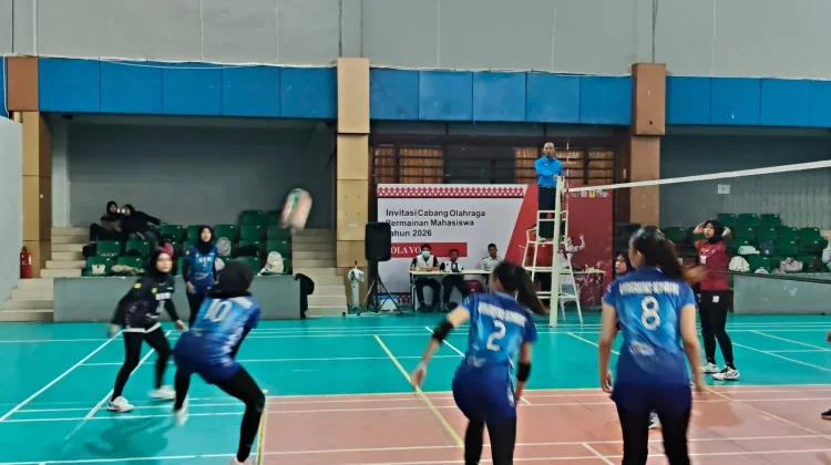 Invitasi Mahasiswa Bola Voli, Universitas Semarang Pastikan Status Juara Pool W