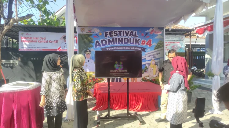 Lewat Gardu Kendal, Ibu-Ibu Jadi Ujung Tombak Gerakan Sadar Adminduk