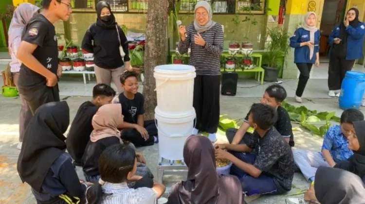 SMPN 8 Semarang Bangun Budaya Peduli Lingkungan Lewat Program Adiwiyata
