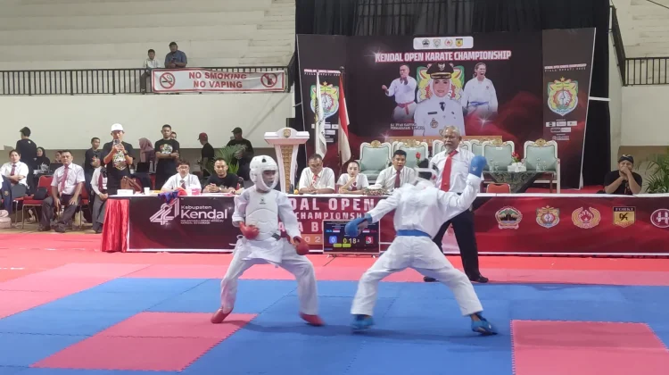 Atlet Karate Berbagai Daerah Beradu di Kendal Open Karate Championship 2026
