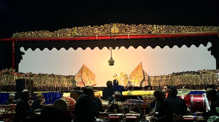 Lakon Sayembara Manthili Warnai Pagelaran Wayang Kulit di RRI Semarang