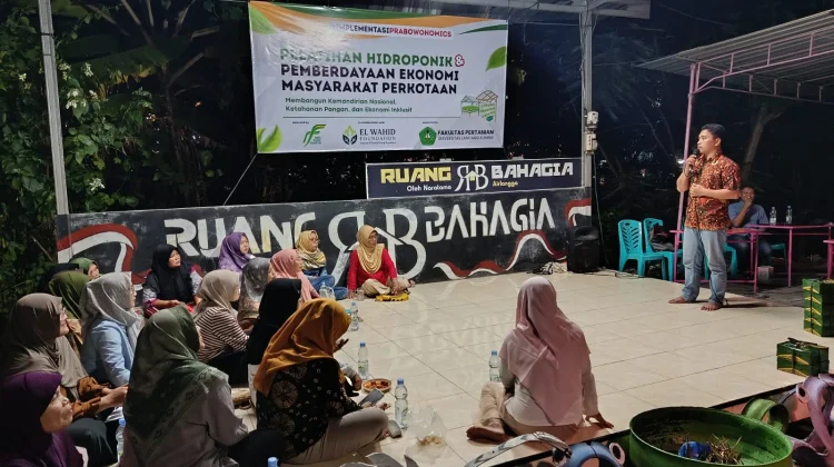 Dukung Ketahanan Pangan, Kelompok Wanita Tani Kota Semarang Berlatih Hidroponik