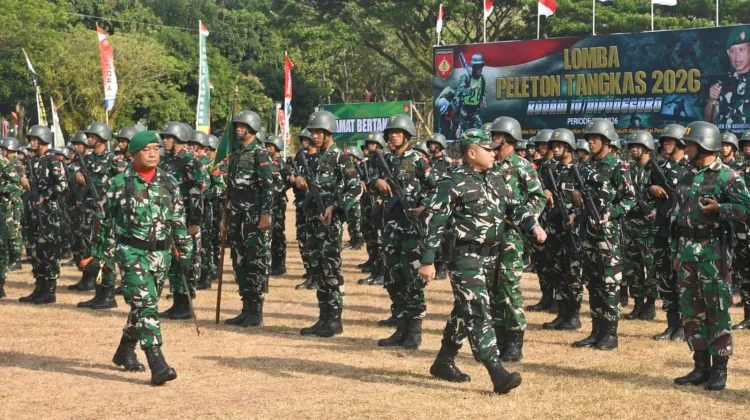 Kodam IV/Diponegoro Uji Kesiapan Prajurit Lewat Lomba Ton Tangkas di Meteseh