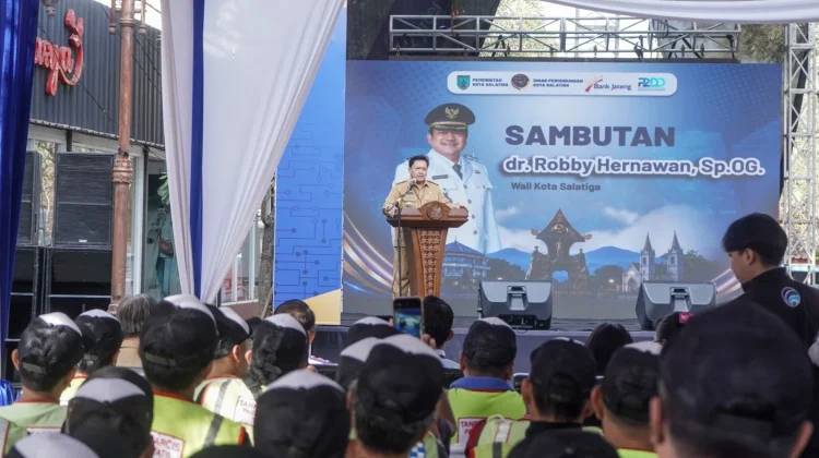 Dongkrak PAD, Wali Kota Salatiga Luncurkan Uji Coba Parkir Elektronik