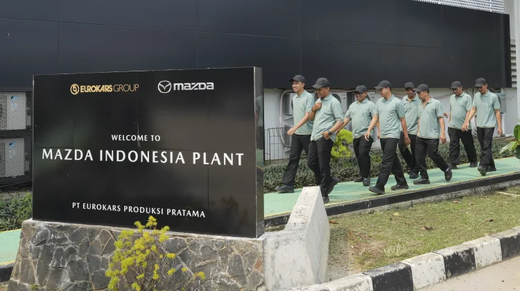 Mazda Resmikan Pabrik Perakitan Pertama di Indonesia, Investasi Capai Rp400 M