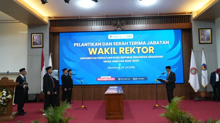 Lantik Wakil Rektor, Ketua PGRI Jateng Dorong UPGRIS Hadirkan Inovasi Berdampak