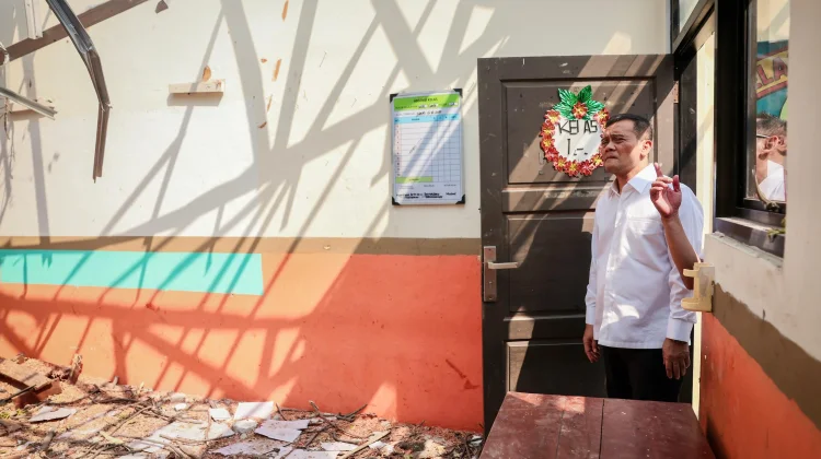 Atap SDN Sendangmulyo Semarang Roboh, Pemprov Jateng Bangun Kembali Ruang Kelas