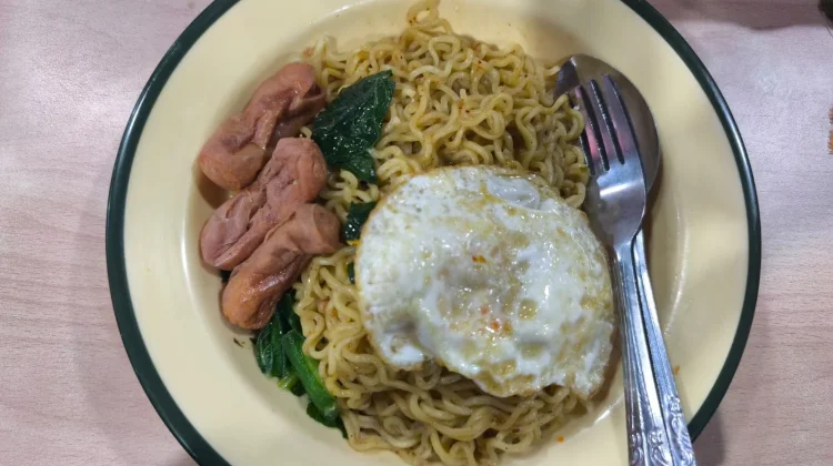 Cara Membuat Mie Kekinian yang Simple