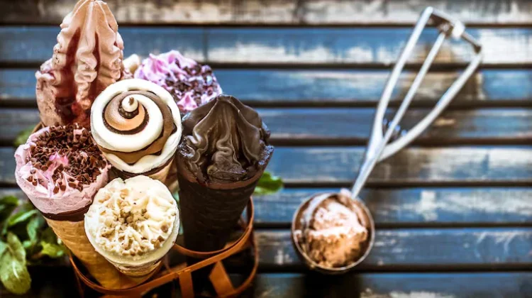 Benarkah Es Krim Bisa Membantu Memperbaiki Suasana Hati ?