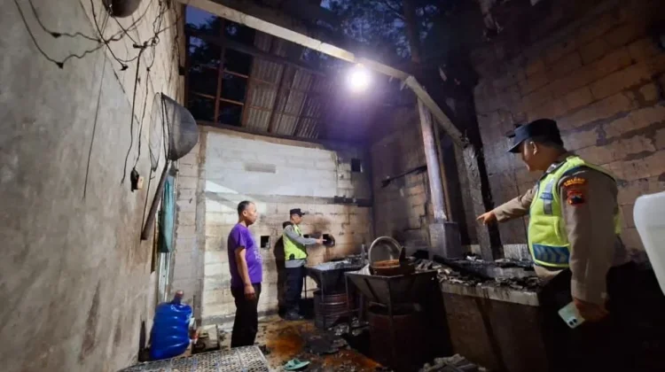 Dapur Produksi Keripik Singkong di Kebumen Terbakar, Kerugian Jutaan Rupiah