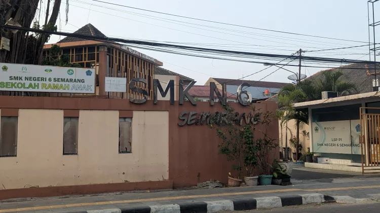 Ratusan Siswa SMKN 6 Semarang Membaik, Lima Masih Dirawat