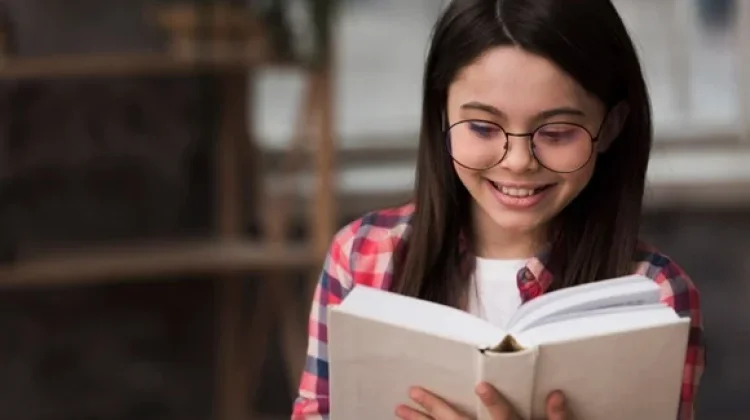 Tips Memilih Buku Bacaan yang Sesuai untuk Remaja
