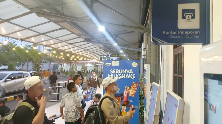 Ribuan Lansia Manfaatkan Tarif Reduksi 20 Persen di Stasiun Pekalongan