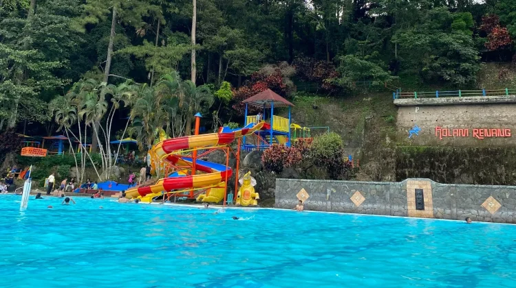 Kolam Renang Siwarak, Pilihan Wisata Air di Ungaran