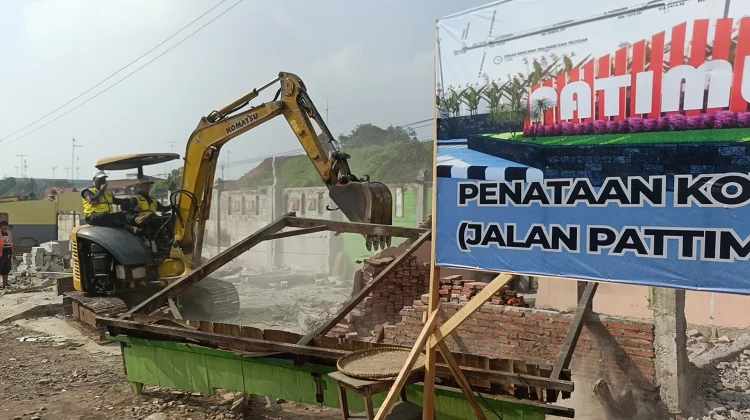 Jalan Pattimura Pasar Batang Bakal Jadi Ruang Terbuka Hijau, 74 Kios Ditertibkan
