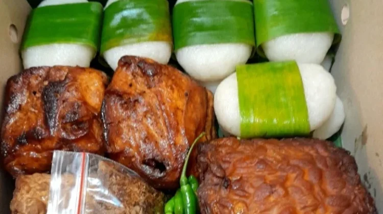 Mengenal Kuliner Tradisional Yogyakarta Jadah Tempe Tahu Bacem
